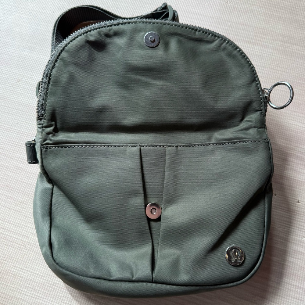 lululemon athletica All Night Festival Bag - Gray Sage *Rare Release* - Picture 7 of 11